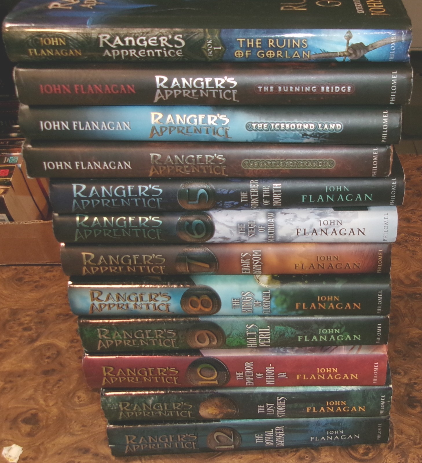 Lot of 12 Hardcover Ranger’s Apprentice Books Complete Set 1-12 John Flanagan
