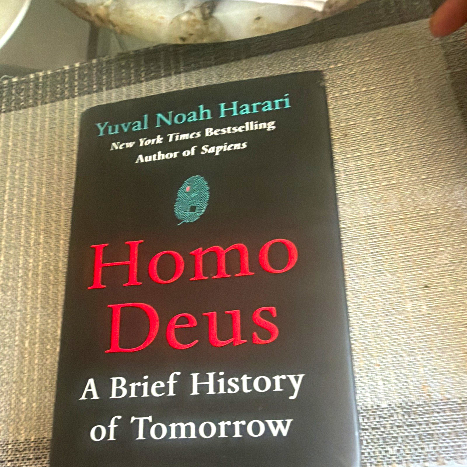 Yuval Noah Harari Homo Deus: A Brief History of Tomorrow Paperback History