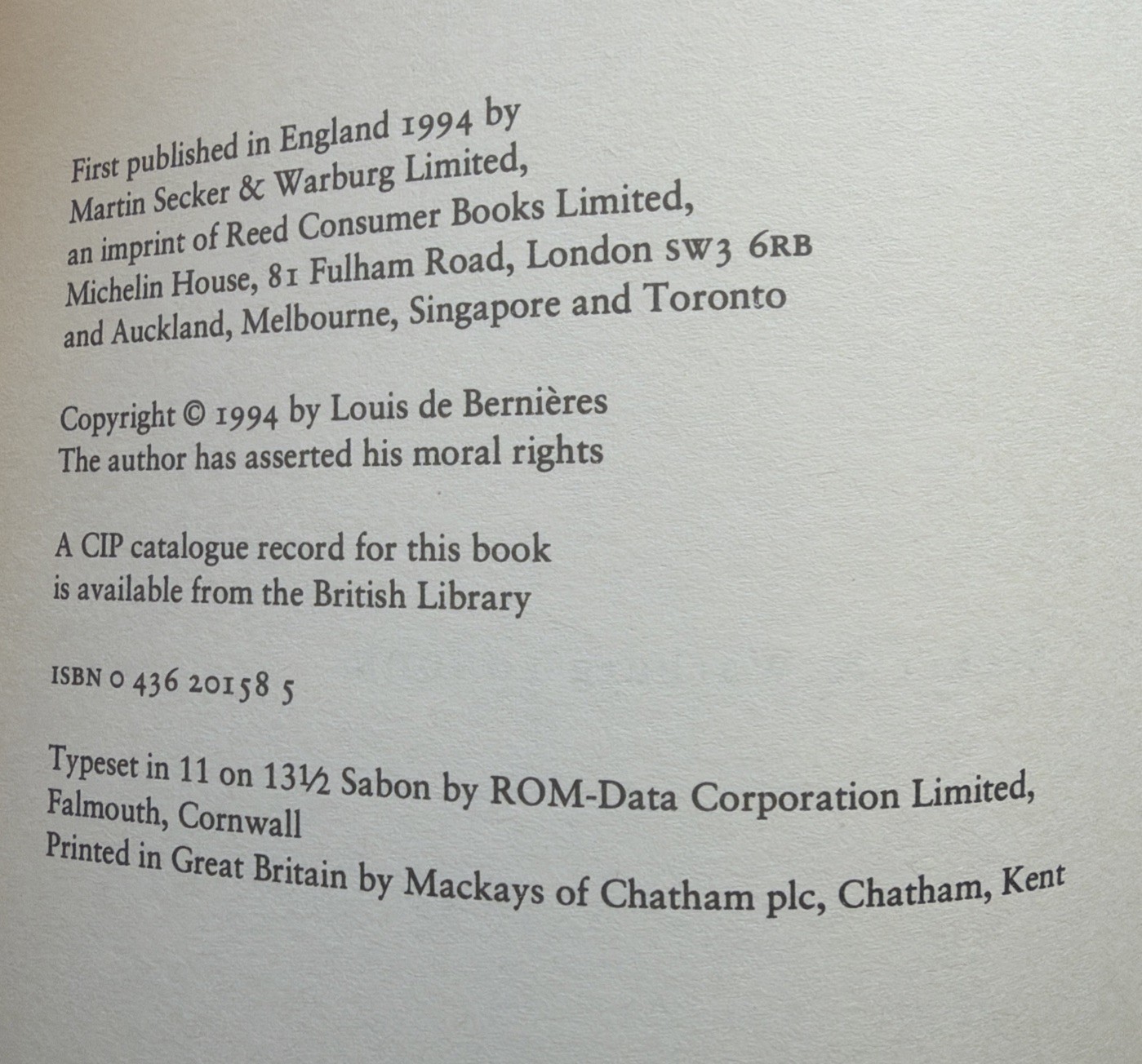 Louis de Bernieres: Captain Corelli’s Mandolin – SIGNED 1st / 1st – Hbk Dw 1994