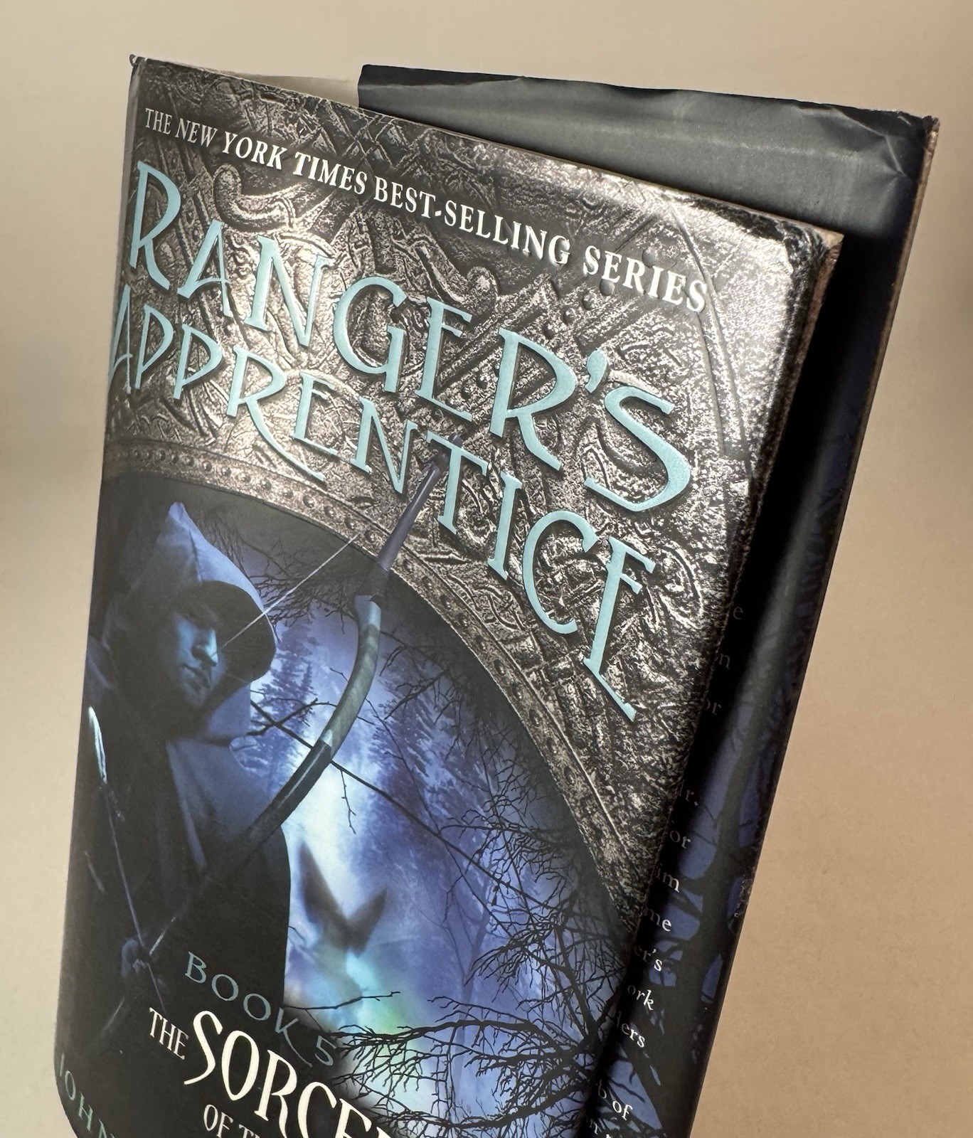 Ranger’s Apprentice-Sorcerer North-Bk 5-John Flanagan-SIGNED!-TRUE First Edition