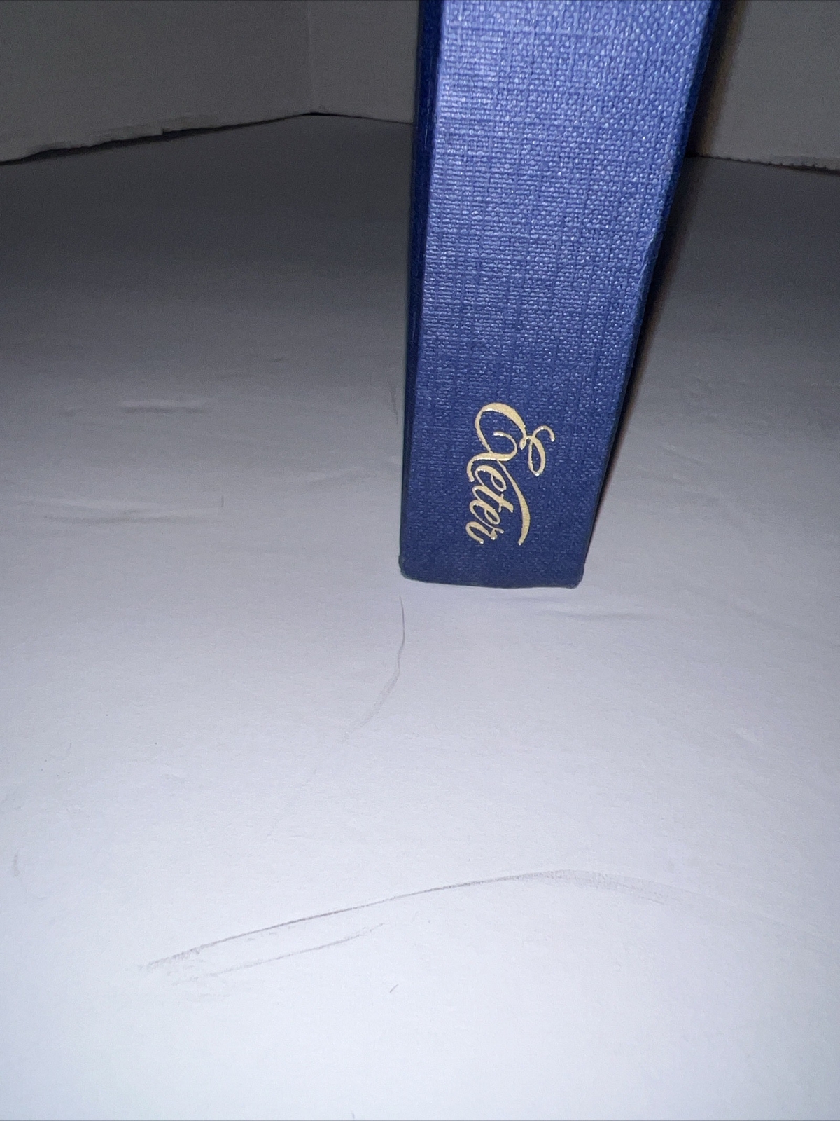 Beautiful Vintage Exeter 1983 Classic Cars Blue Hardcover Book 368 Pages